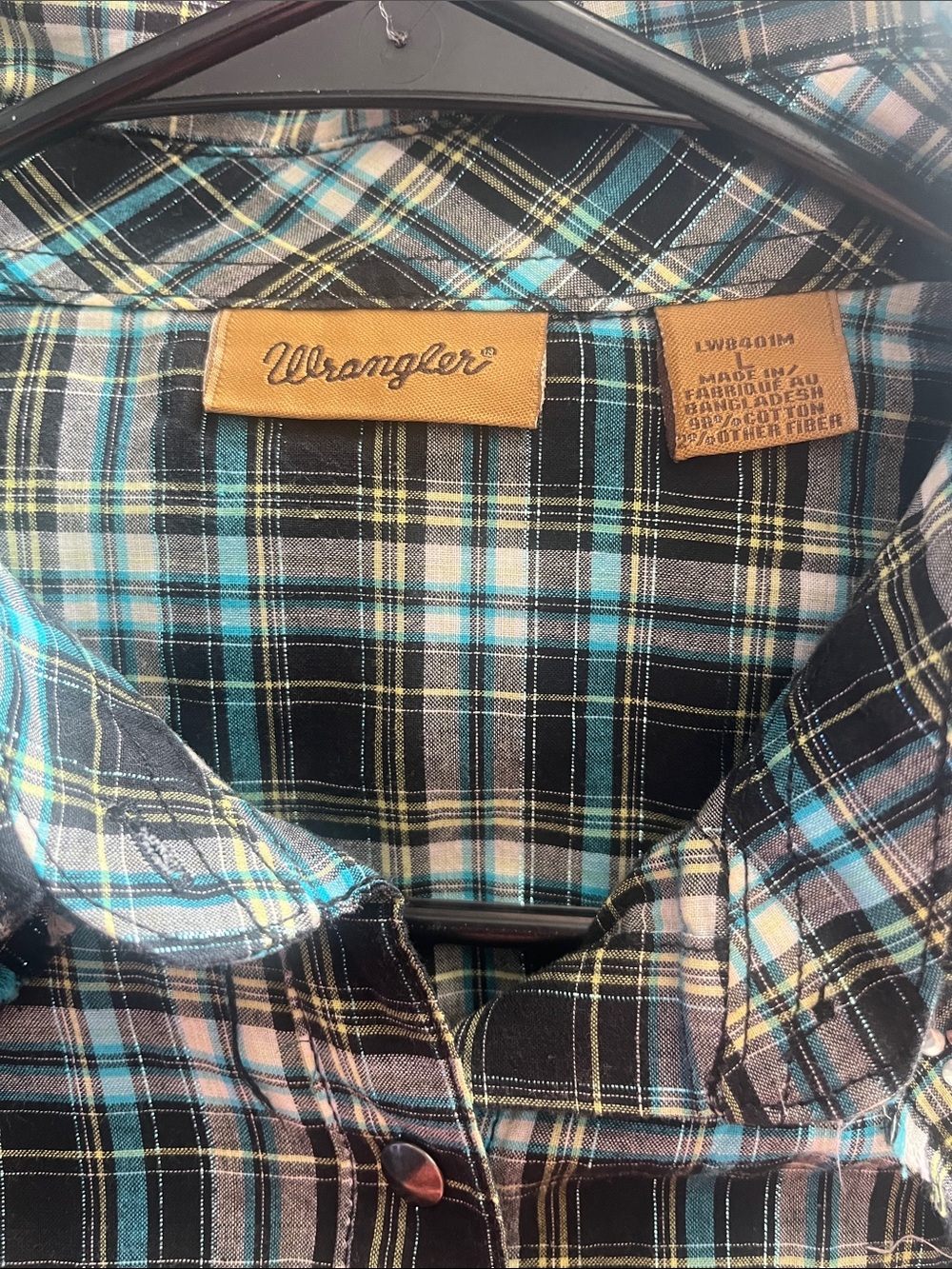 Wrangler women Black and Teal Plaid Button-Down Shirt